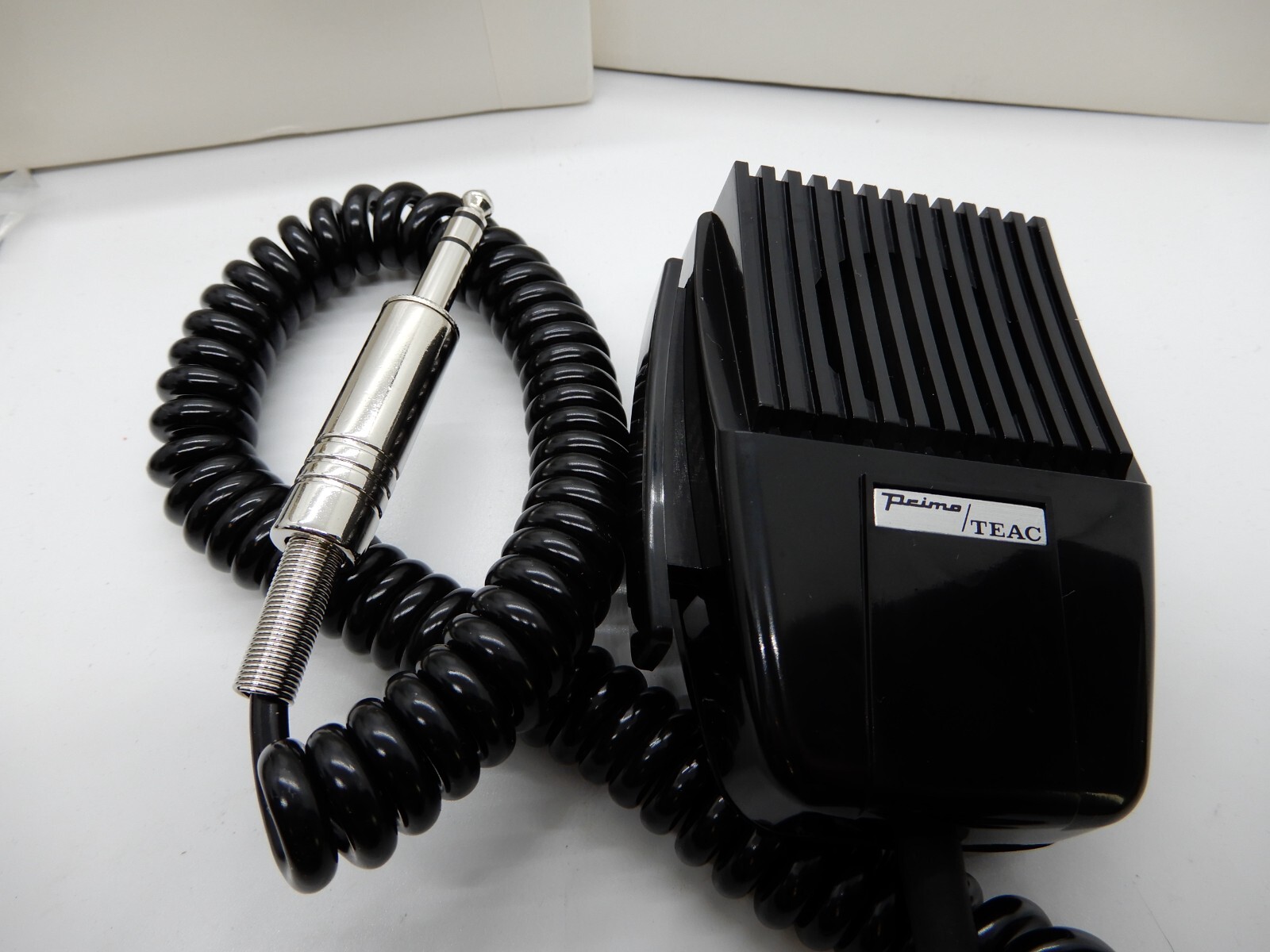 Teac Primo Dynamic Microphone