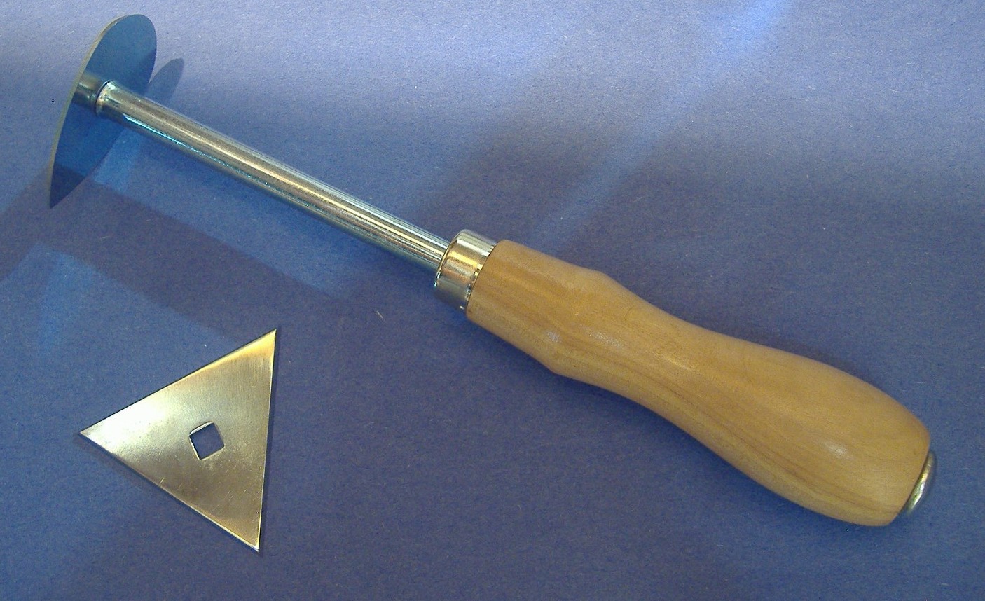 WARNER MOLDING SCRAPER WITH TWO INTERCHANGEABLE BLADES PUTTY REMOVAL