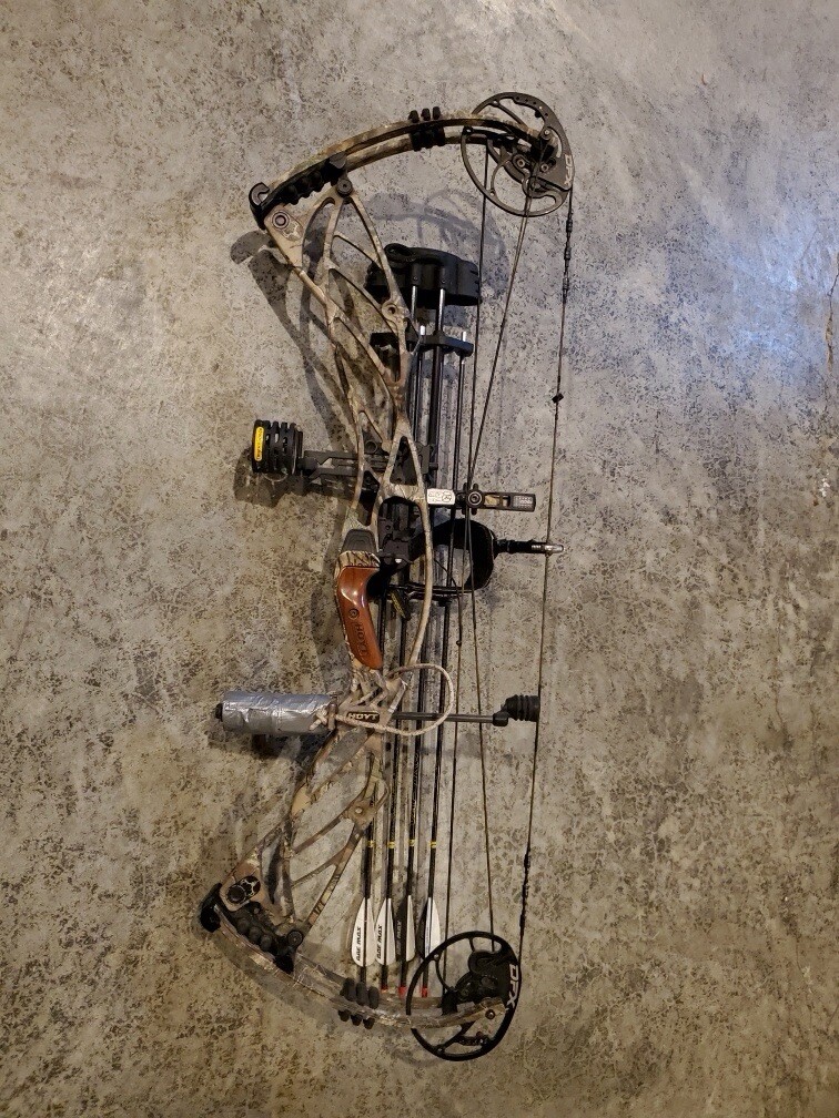 hoyt defiant 34 Compound Bow
