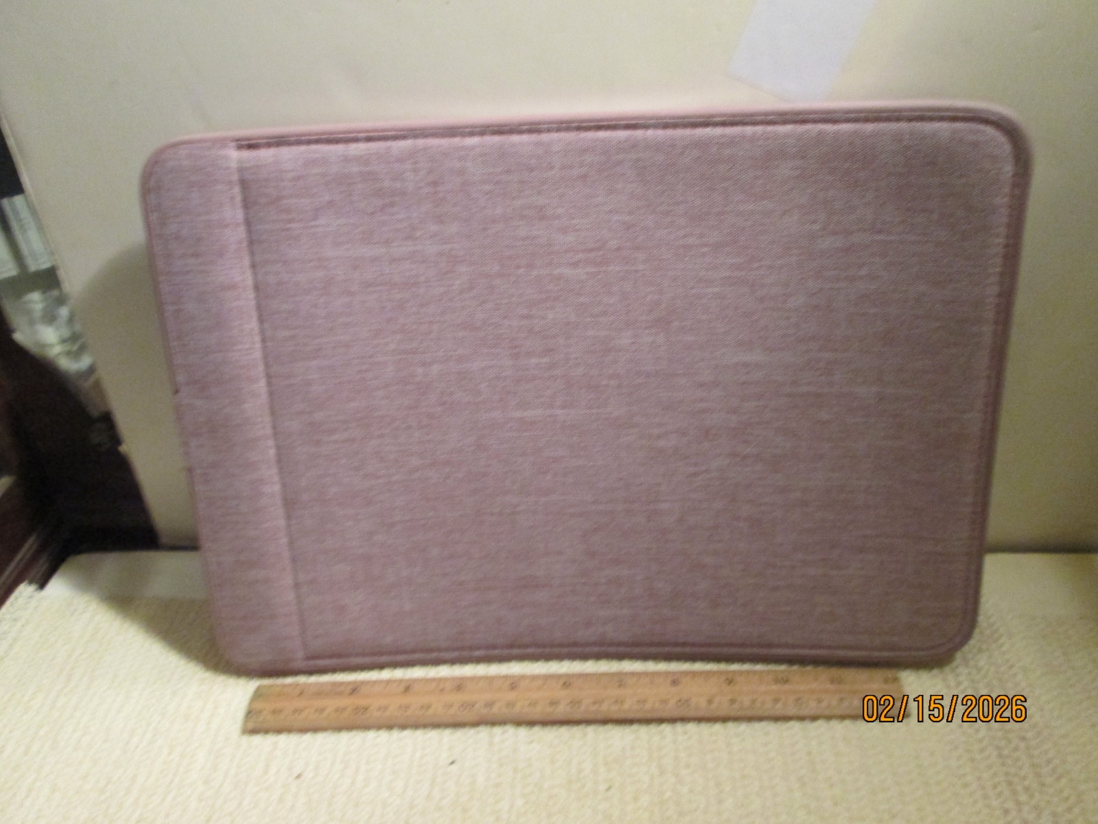 TENSAER CARRYING CASE FOR LAPTOP? [INCASE}