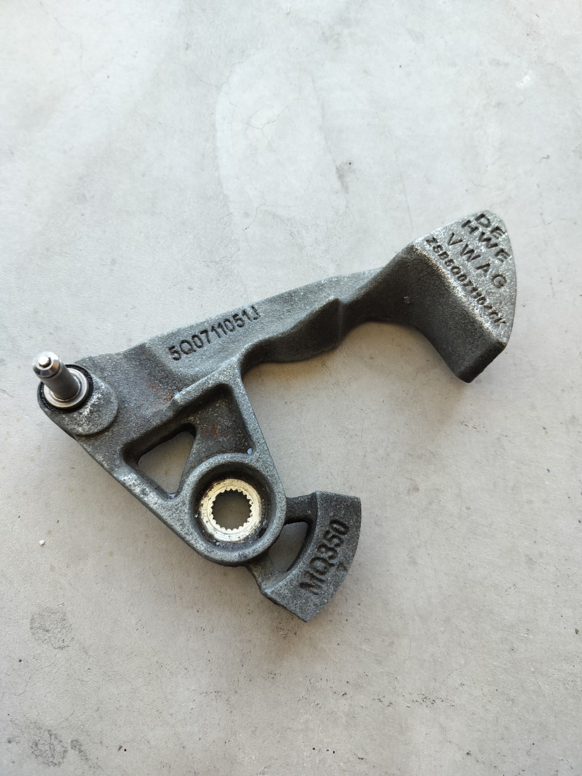 VW Golf R GTI MK7 MK7.5 6-Speed Manual Shifter Arm Selector OEM 5Q0711051J