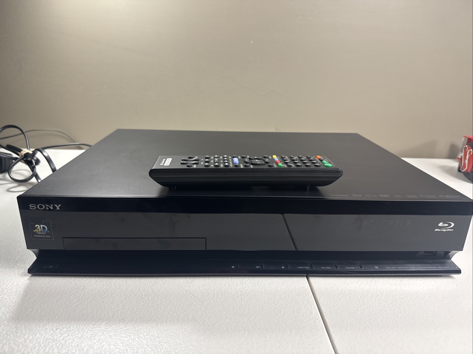 Sony BDV-E370 Blu-Ray Home Theater System Receiver w/Remote TESTED & WORKS Nice
