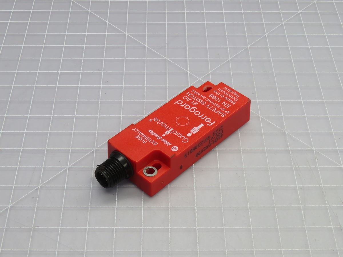 ALLEN BRADLEY 440N-G02098 NON- CONTACT, MAGNETIC SAFETY SWITCH T268103