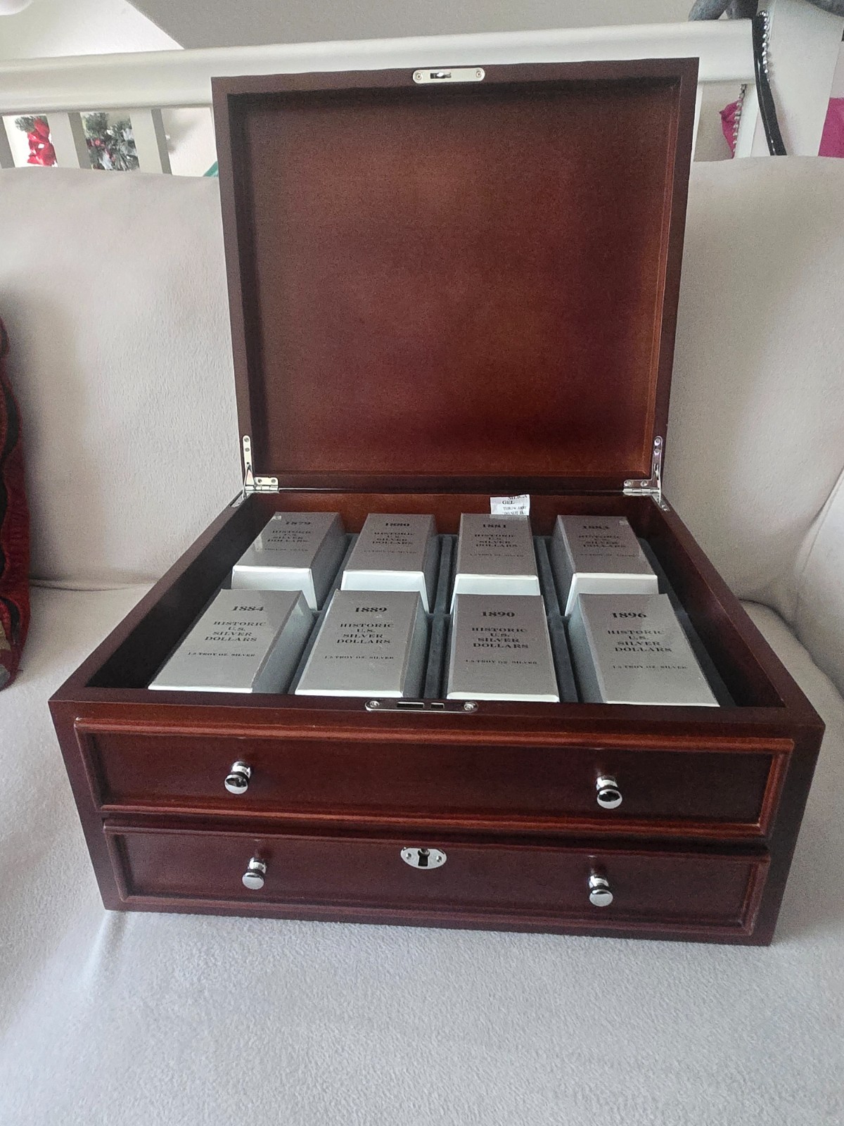 Danbury Mint Historic U.S. Silver Dollar Set 1879-1926 in Wood Display Case