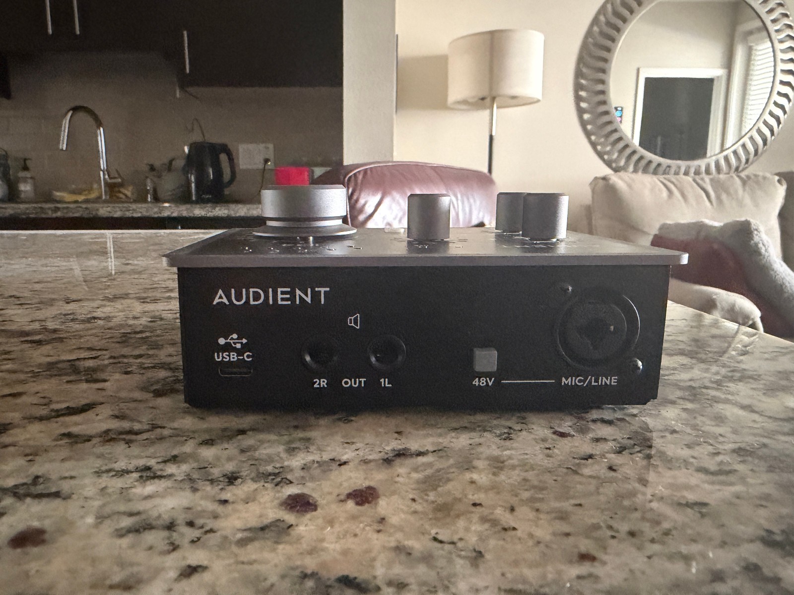 Audient iD4 MKII 2 x 2 USB-C Audio Interface