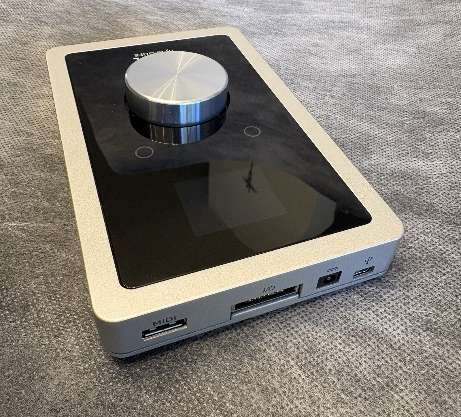 Apogee Duet Audio Music Interface iPhone iPad Mac Box Cables Books