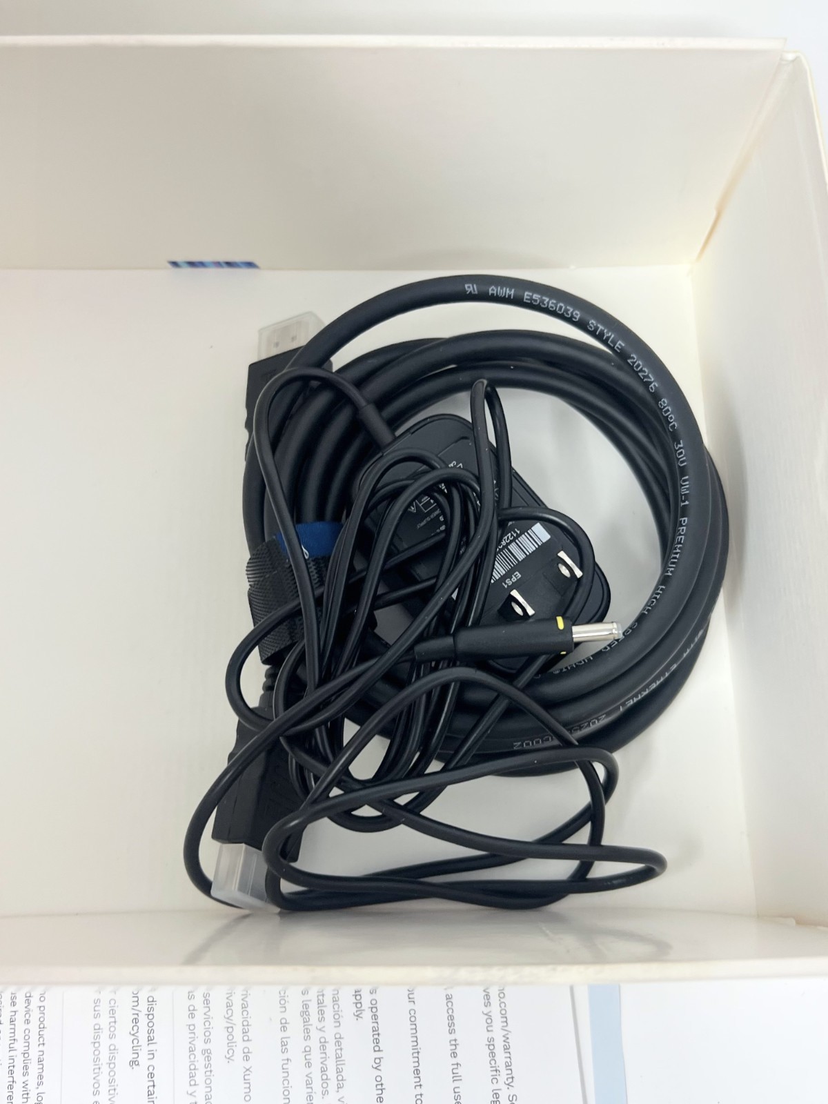 Xumo Stream Box SCXI11BEI good condition