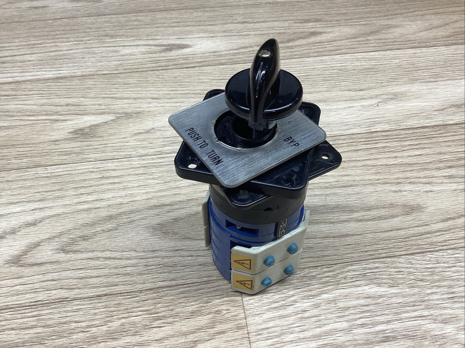 KRAUS & NAIMER C26 Rotary Switch #812F130*CO