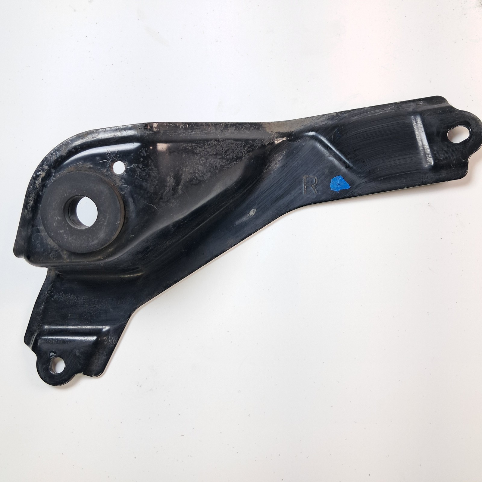 2009-2014 ACURA TSX Upper Right Radiator Support Bracket 74171-TL1-G00 OEM