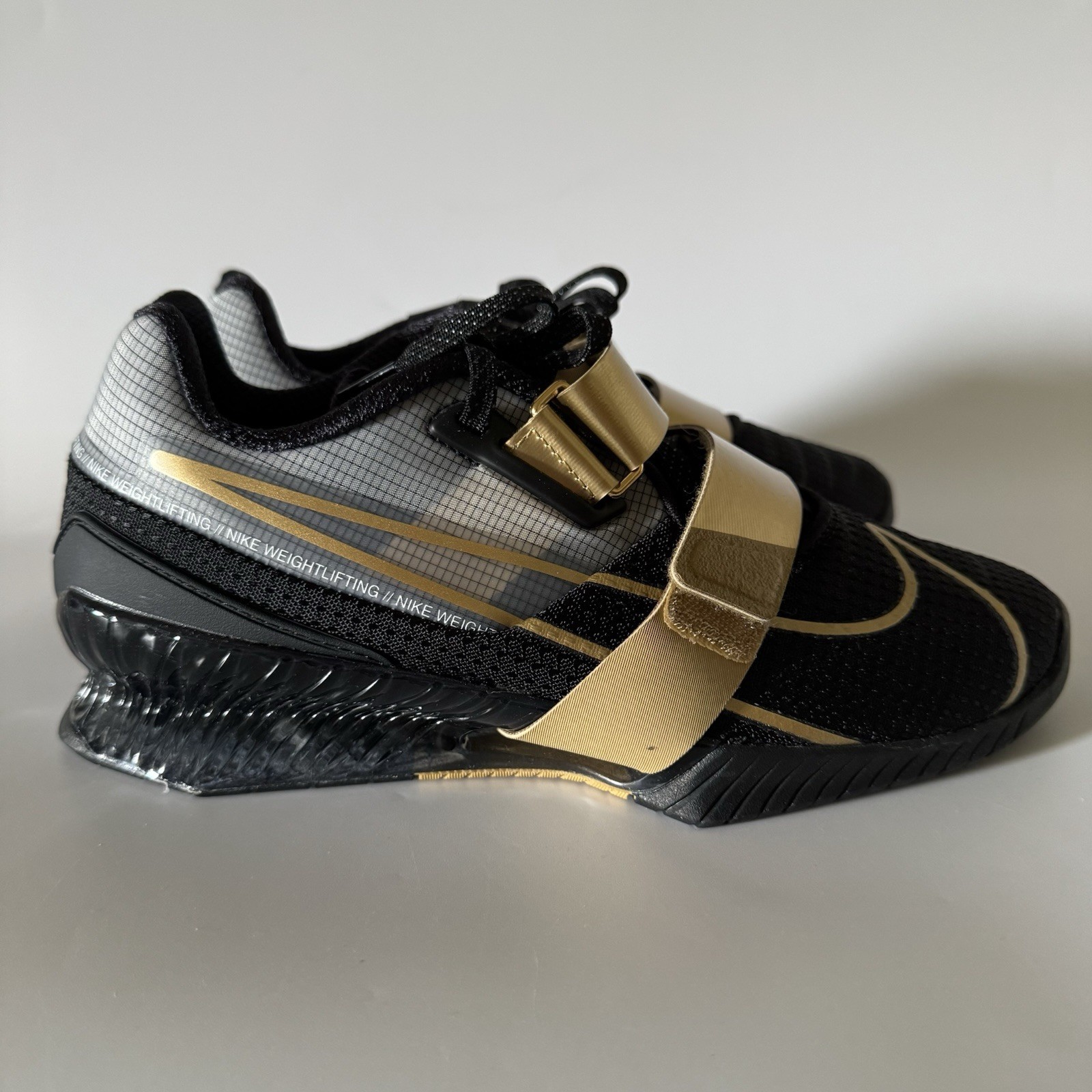 Nike $200 Men’s Size 8 Romaleos 4 Weightlifting Shoes Black/Gold CD3463-001 NEW