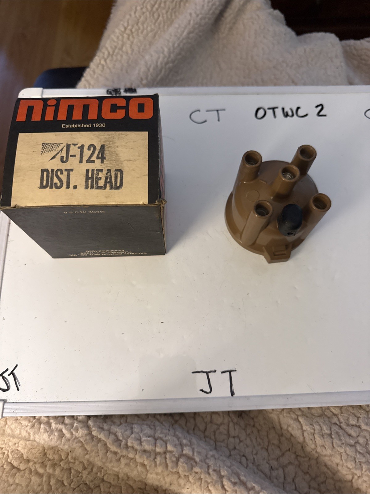 (1) Nimco J-124 Distributer Cap Nos OEM