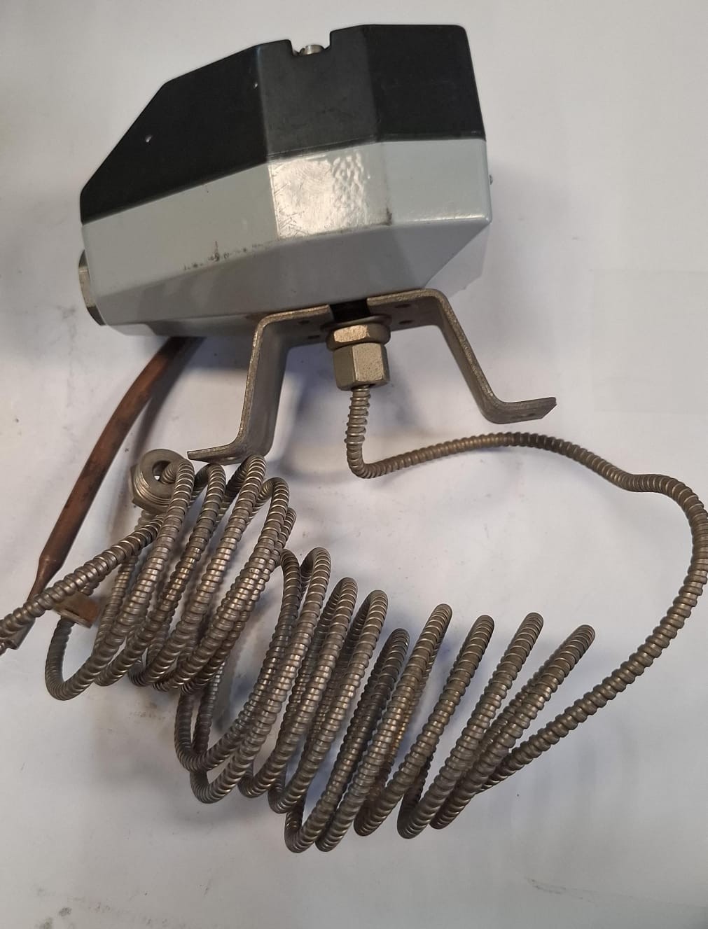 TRAFAG 471.2331 thermostat temperature switch
