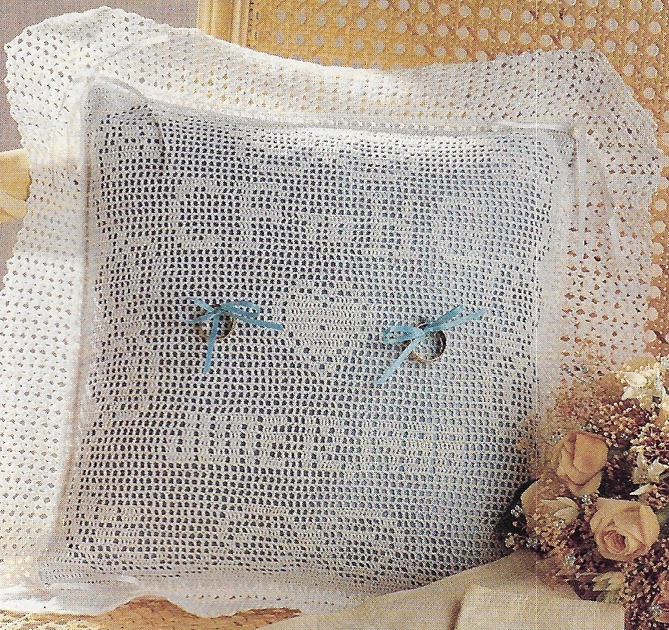 Ring Bearer's Pillow crochet pattern instructions
