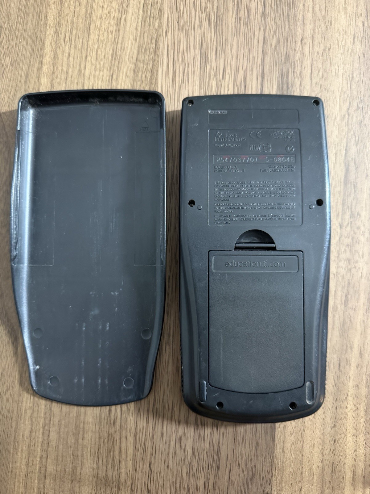 Texas Instruments TI-83 Plus Graphing Calculator LCD Display WORKING