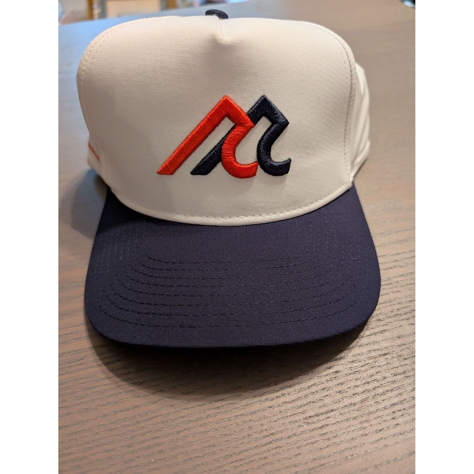 NWT REDVANLY Snapback Golf Hat