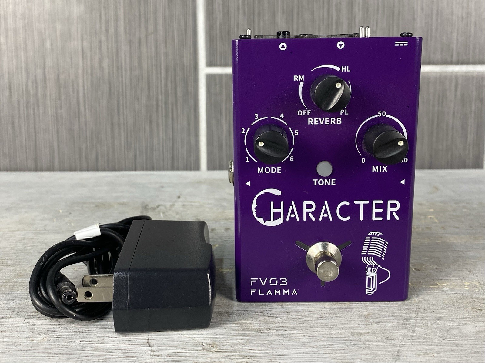 Flamma Fv03 Vocal Effect Pedal W/ Power Cord Rich Reverb, 6 Voice FX