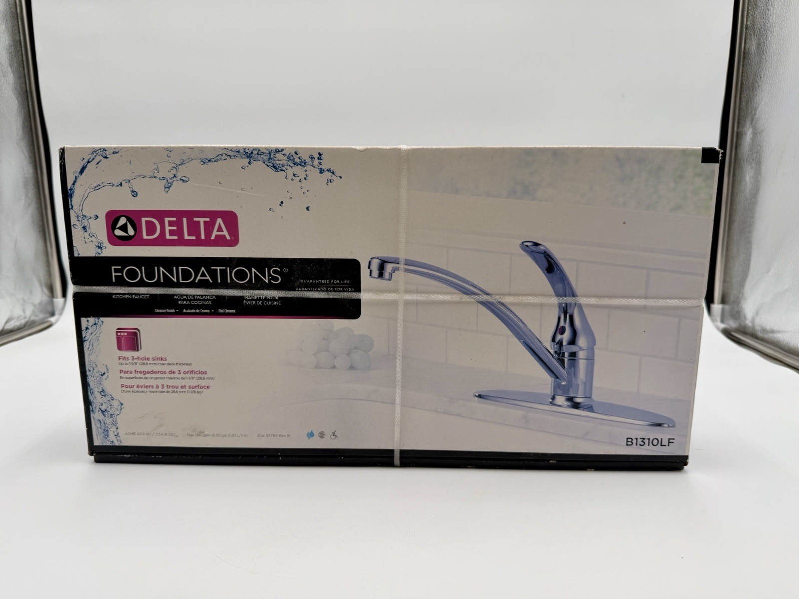 Delta Foundations Single-Handle Standard Kitchen Faucet in Chrome B1310LF NEW