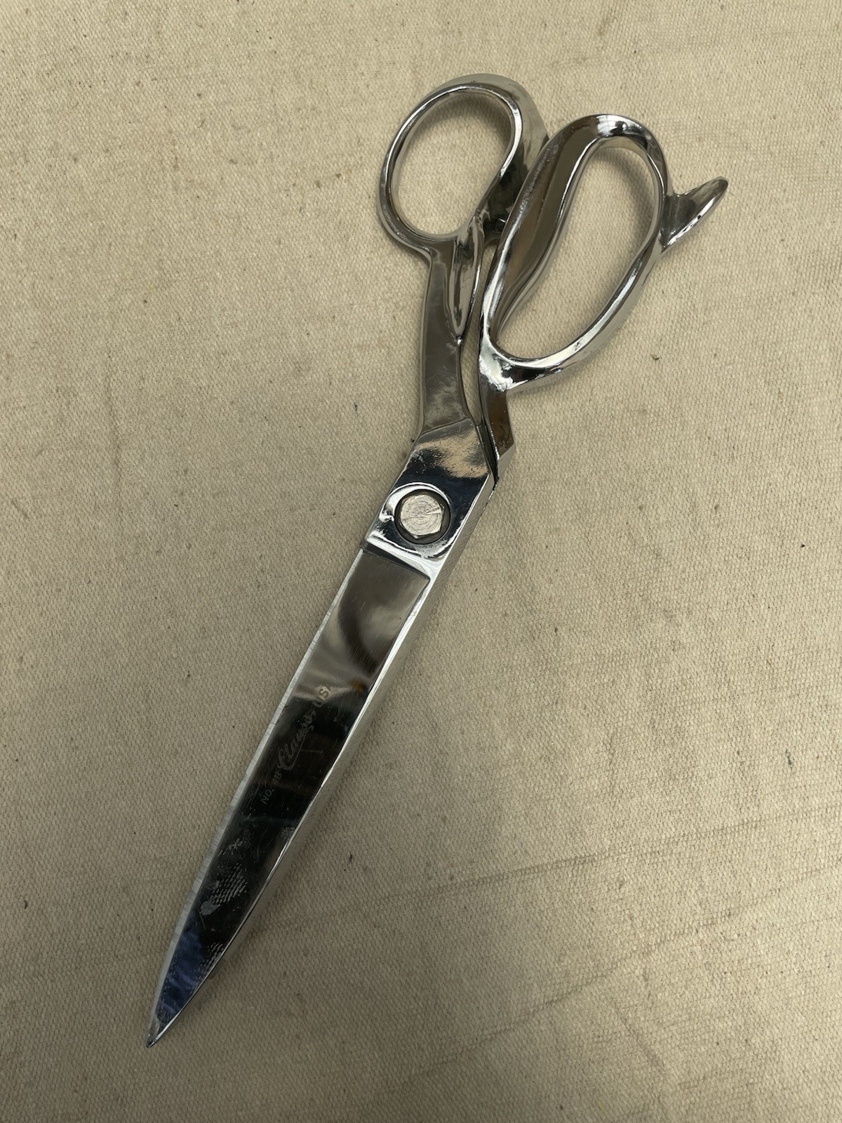 Clauss Scissors USA No. 4B Right Hand Upholstery Shears