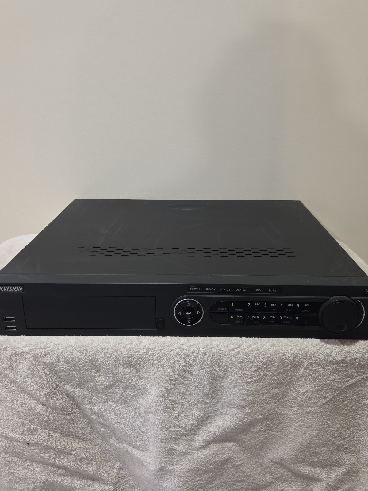 DS-7716NI-SP 16-Channel NVR