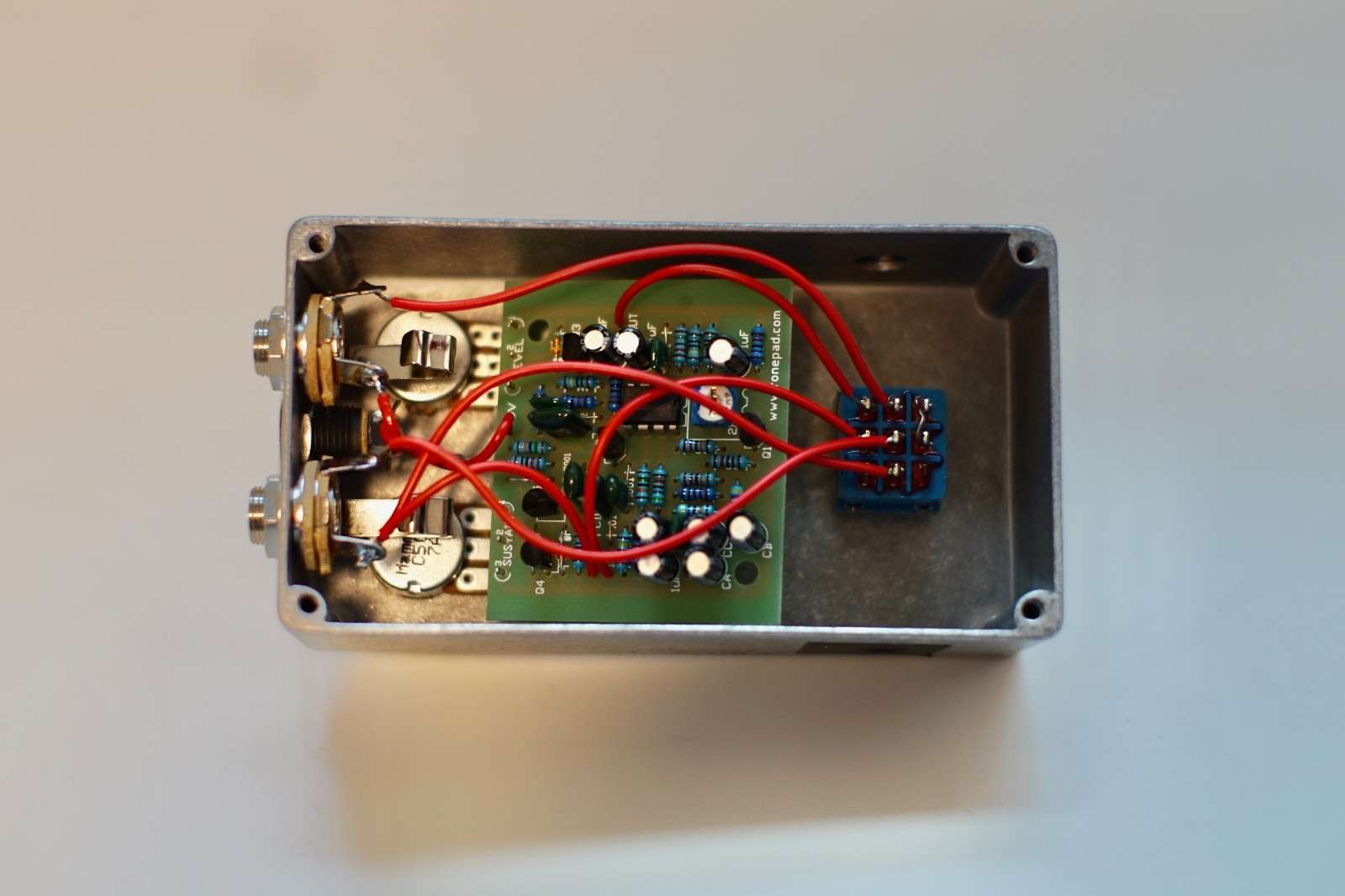 Handwired Dynacomp Clone