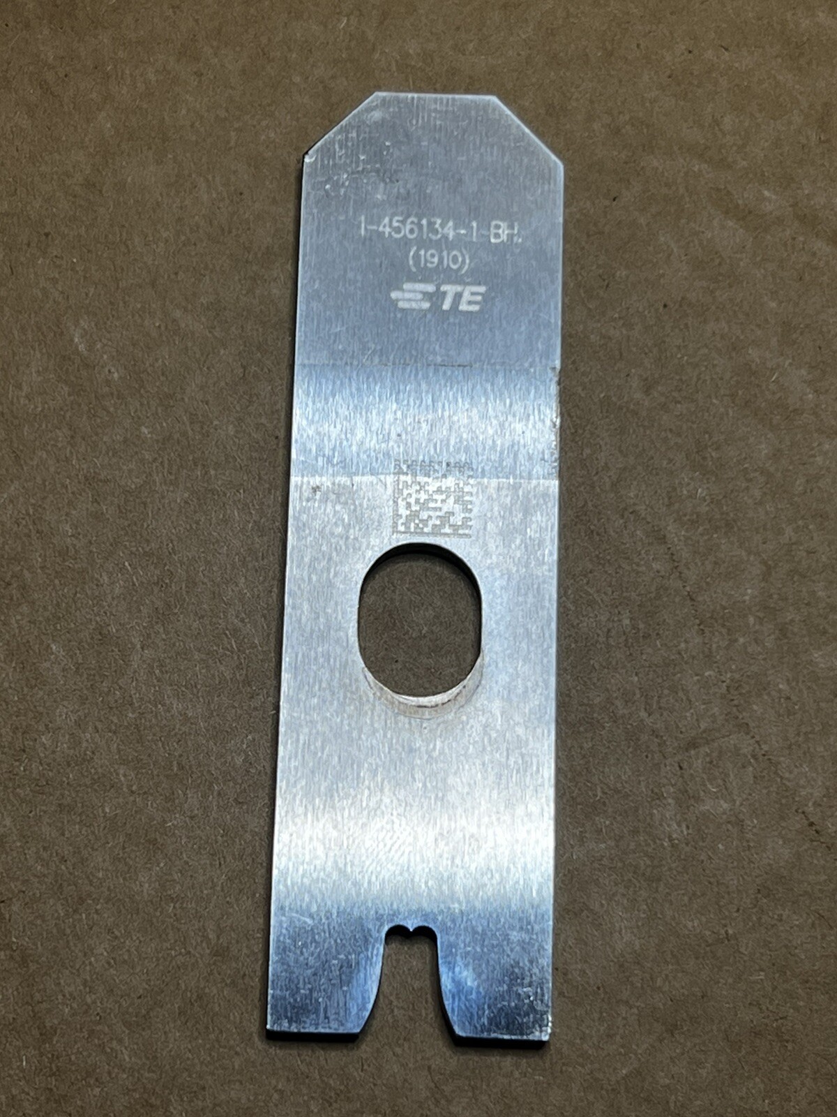 TE Connectivity 1-456134-1 Crimping Tool