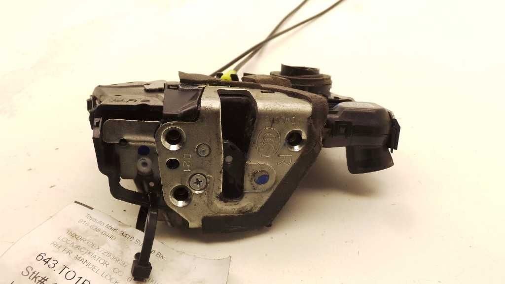 03-08 TOYOTA COROLLA PASSENGER SIDE FRONT DOOR LOCK ACTUATOR ASSEMBLY