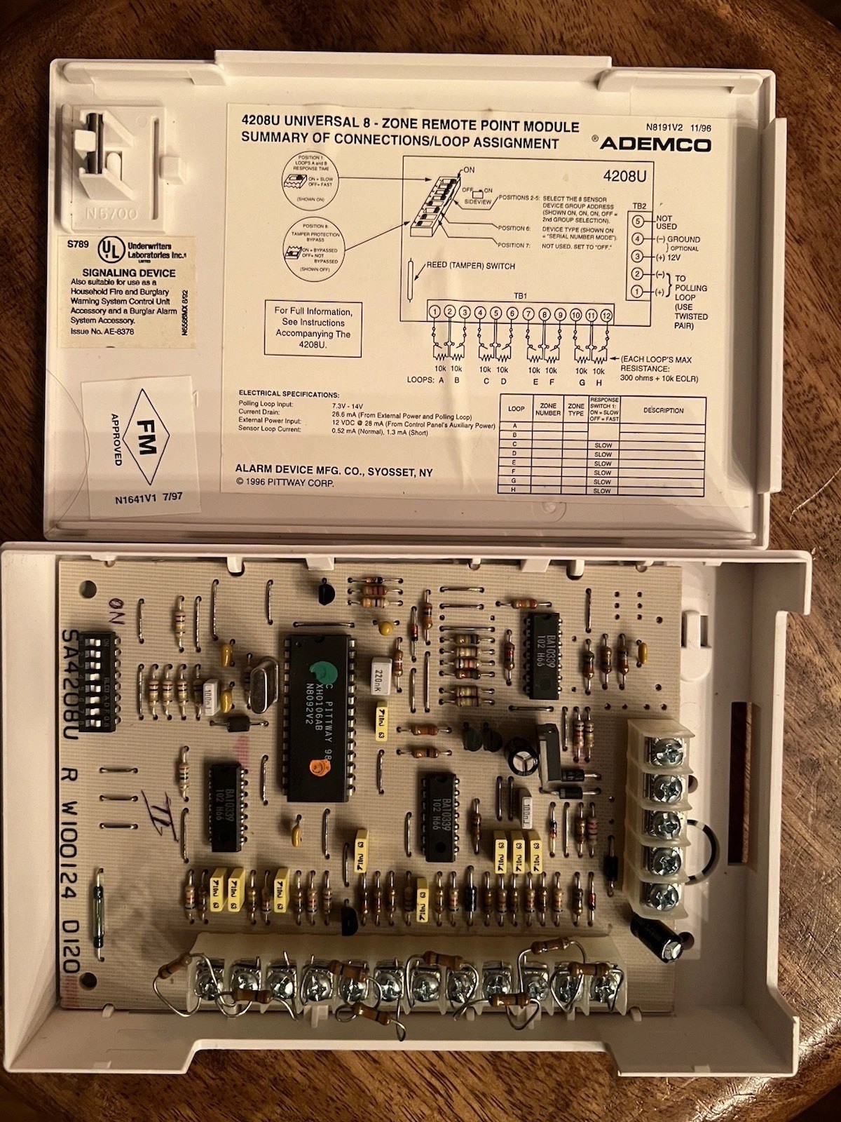 ADEMCO 4208U Universal 8 Zone Remote Point Module
