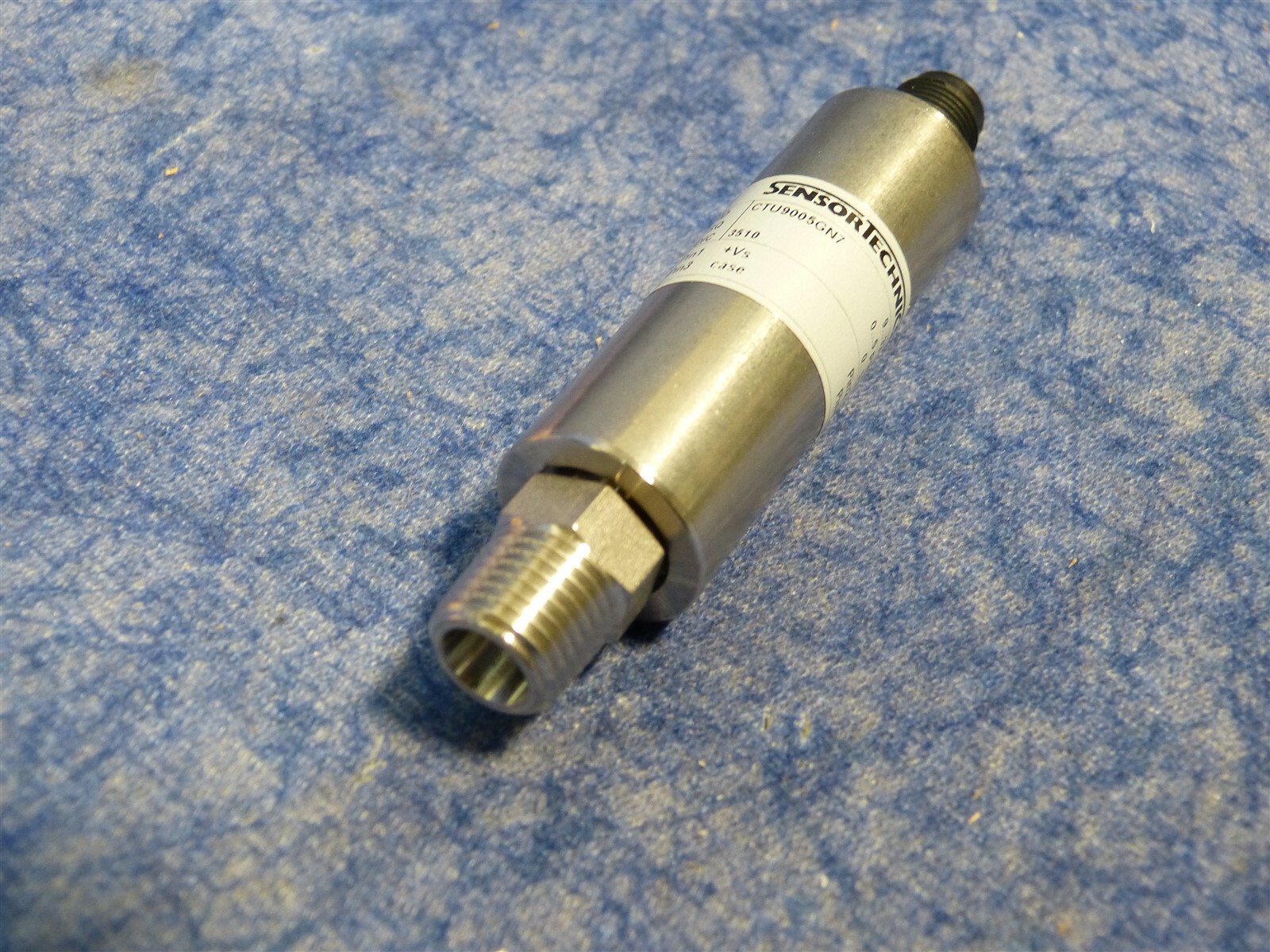 Sensor Technics CTU9005GN7 Digital Pressure Transmitter, 0-5 PSIG BN102