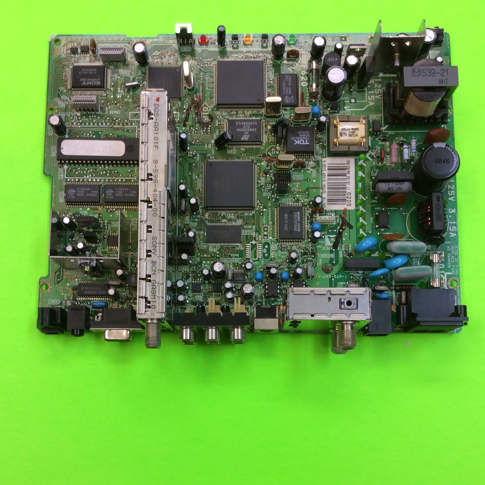 Sony SAT-A4 Satellite Receiver Cable Box 125V, 3.15A Main Board 1-672-047-11