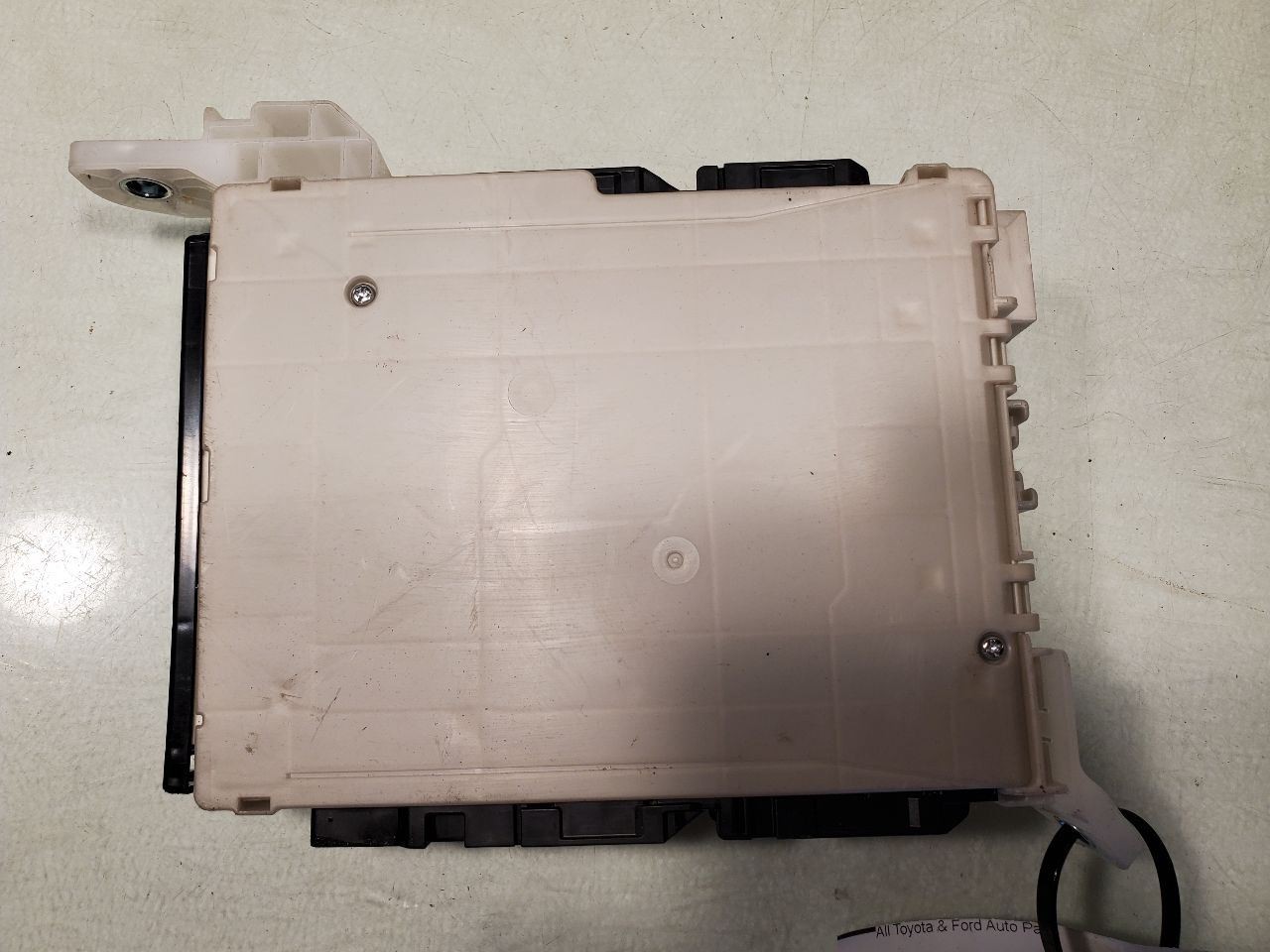 PRIUS     2017 Fuse Box Cabin 82730-47530