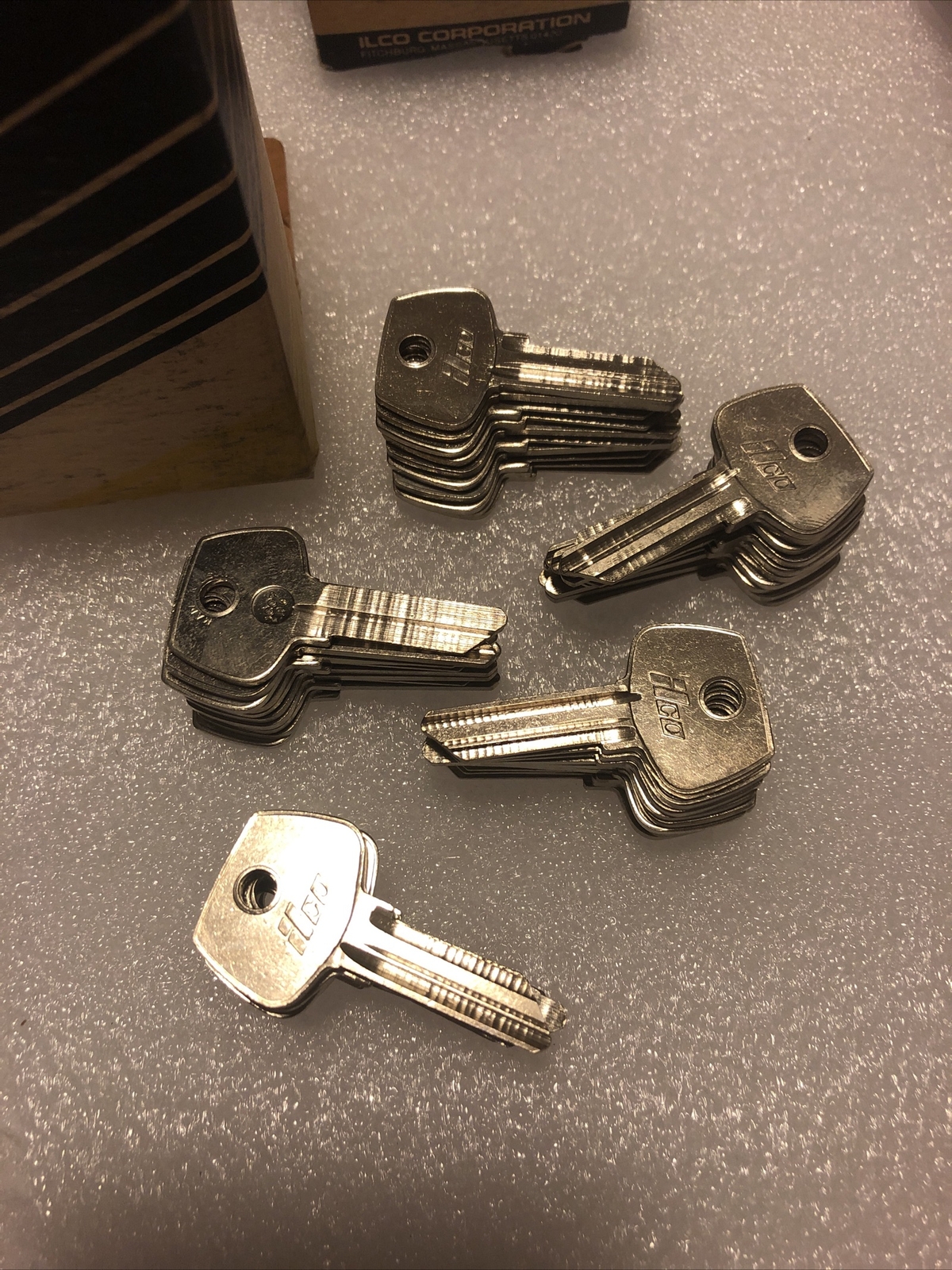 50 KEYS ILCO SARGENT 1007 RG KEYS BLANKS UNCUT LOCKSMITH￼ NOS BOX