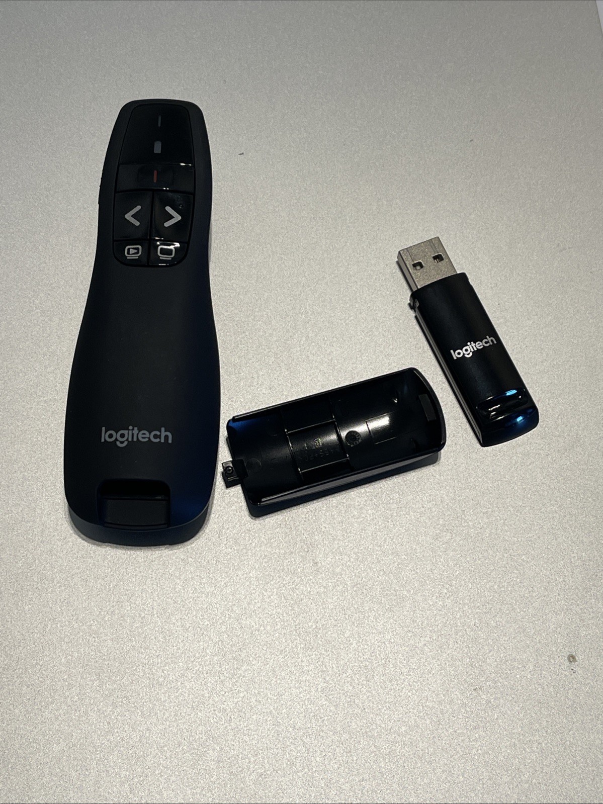 Logitech R400 Wireless Presentation Remote Clicker Laser Pointer Working