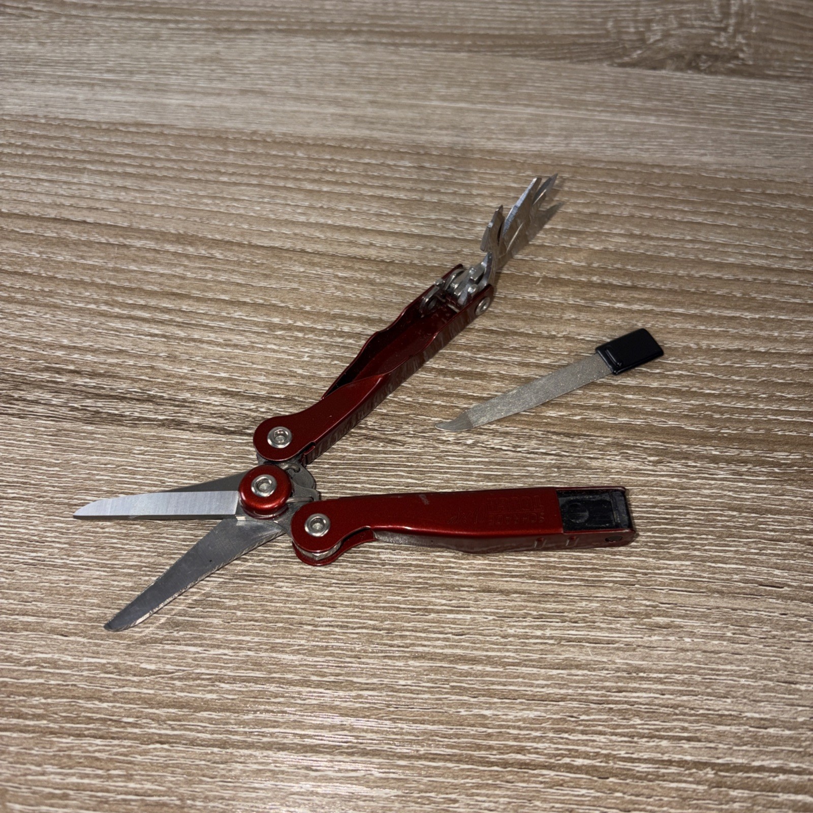 Schrade Tough Chip ST2 Compact Multi-Tool With Nylon Sheath USA