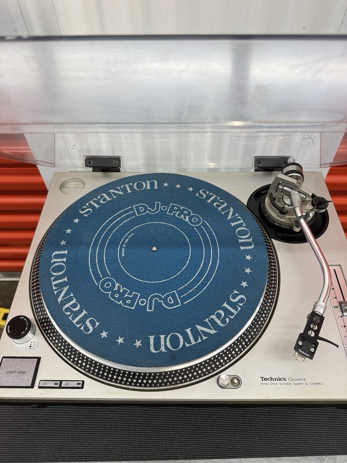 Technics SL-1200MK2 Direct Drive Turntable Quartz Silver