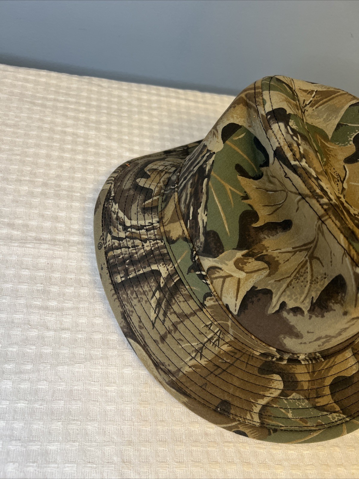 Vintage Whitewater Outdoors Advantage Camo Bucket Hat Hunting US Leaves Brown