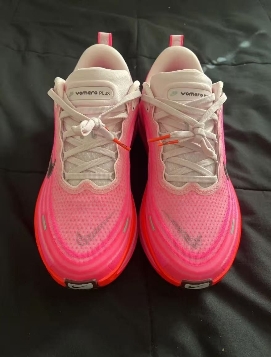 Nike Vomero Plus Hyper Pink Bright Crimson Women's Size HV8154-604