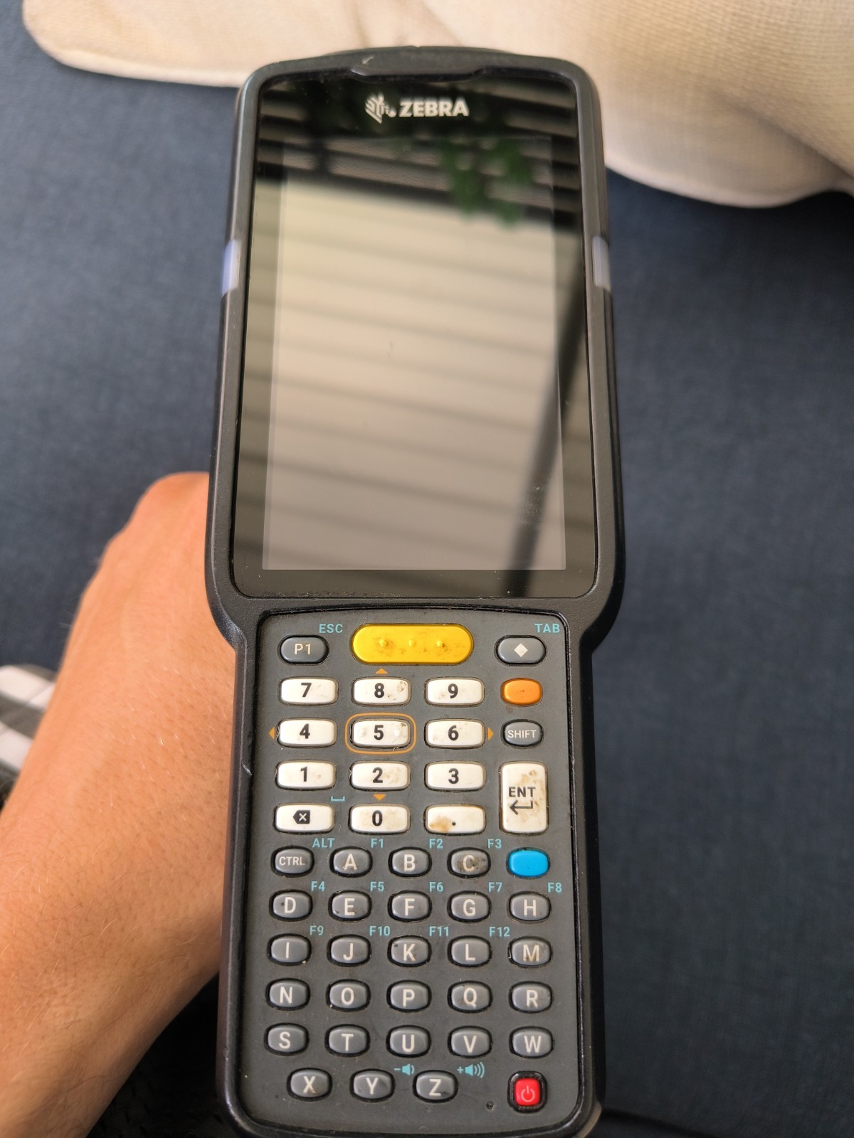 Zebra MC330L Mobile Computer Scanner Main Unit With Battery NEEDS REPROGRAM b