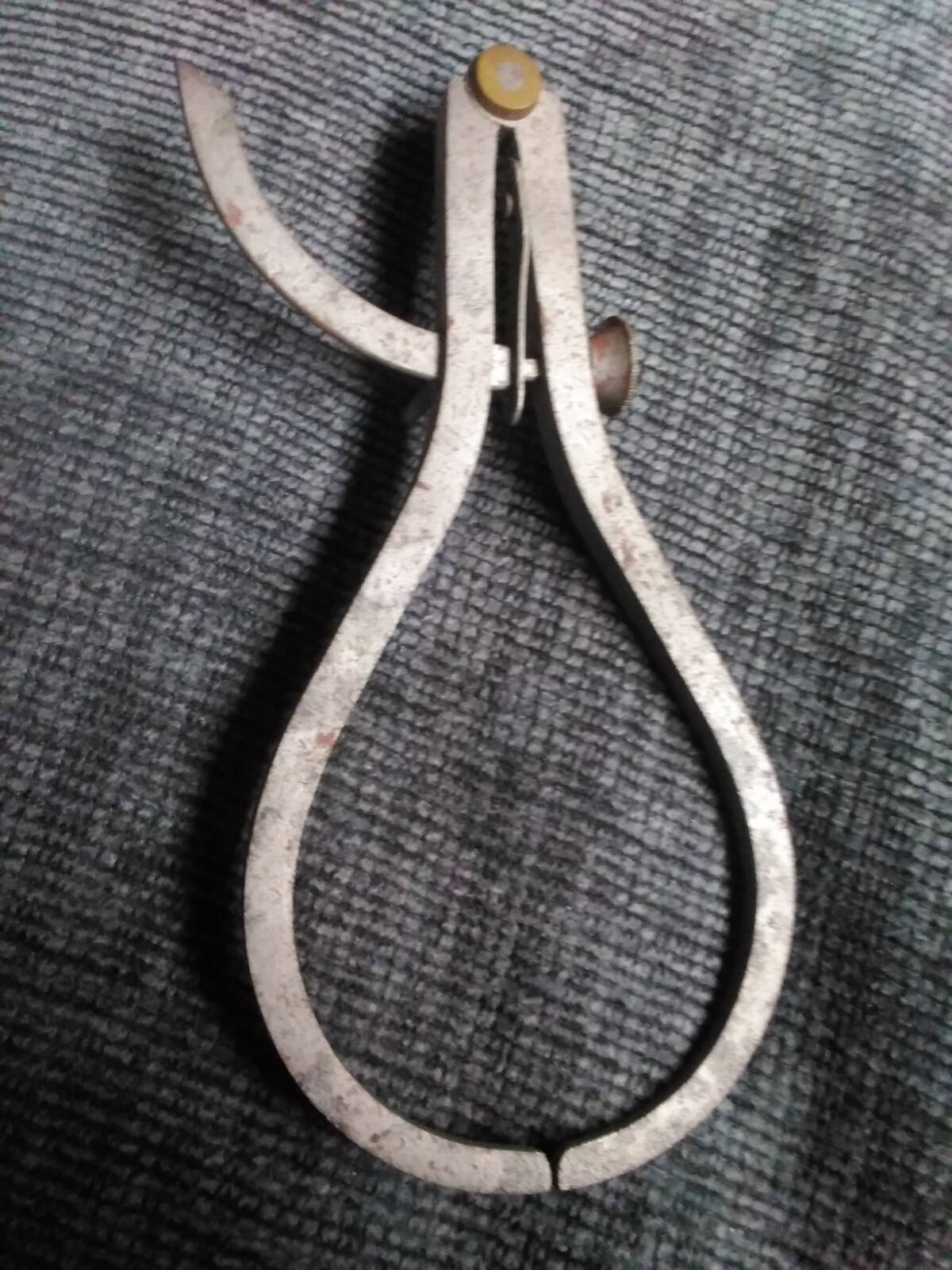 VINTAGE! Caliper, 7"