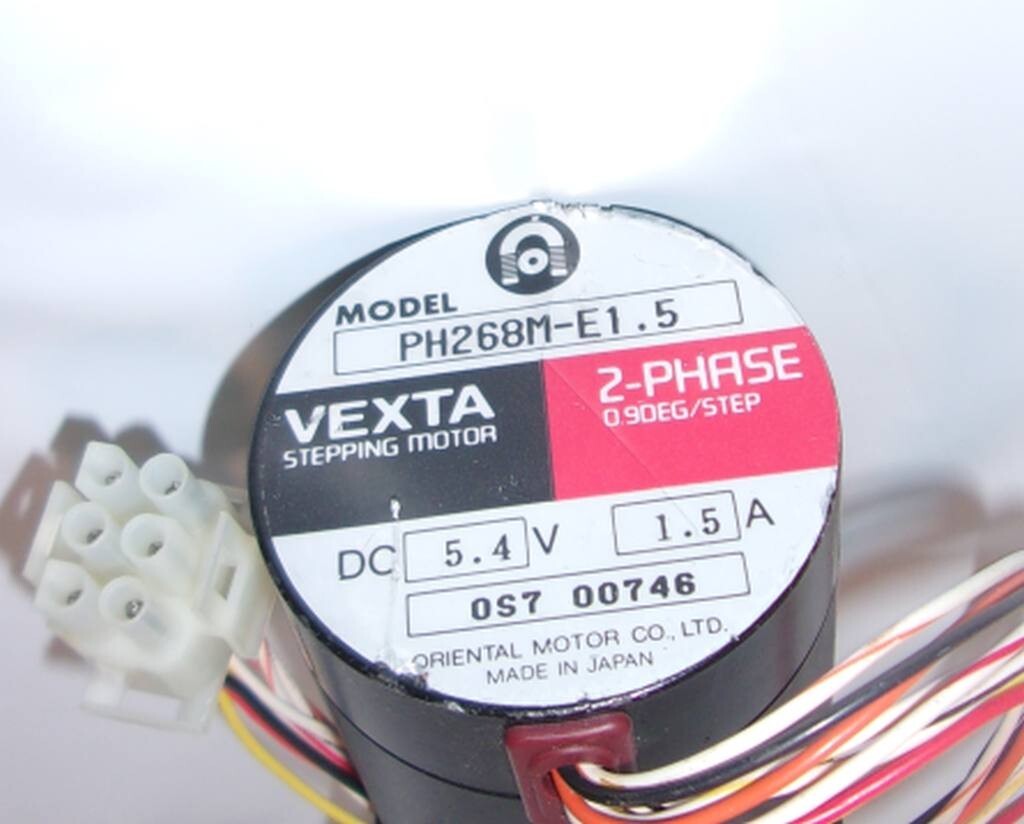 Vexta PH268M-E 1.5B Stepping Motor 2-phase Step Model DC 5.4V, 1.5A