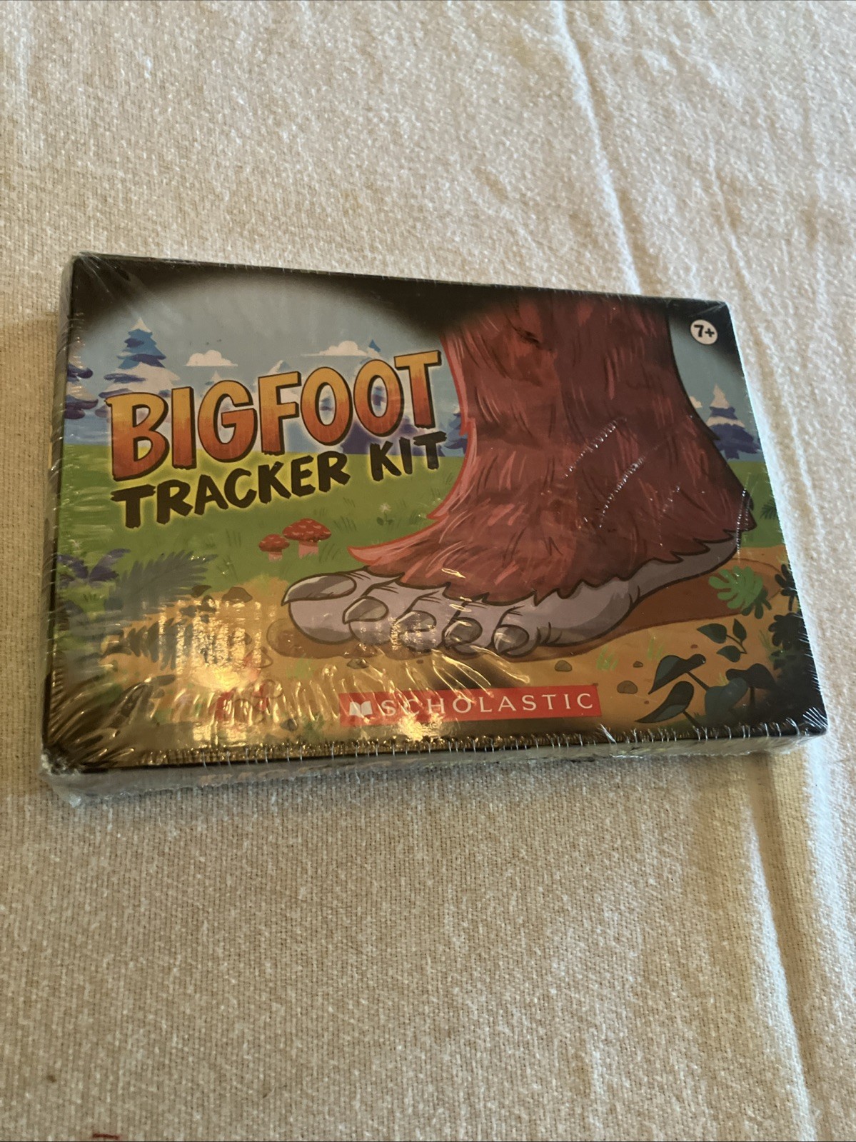 Scholastic Bigfoot Tracker Kit For Explorers 7+