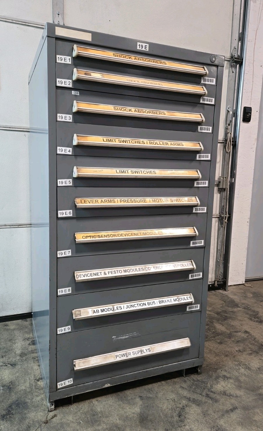 Stanley Vidmar 10 Drawer Tool Storage Cabinet 59" H x 30" W x 28" D See Pics Lt3
