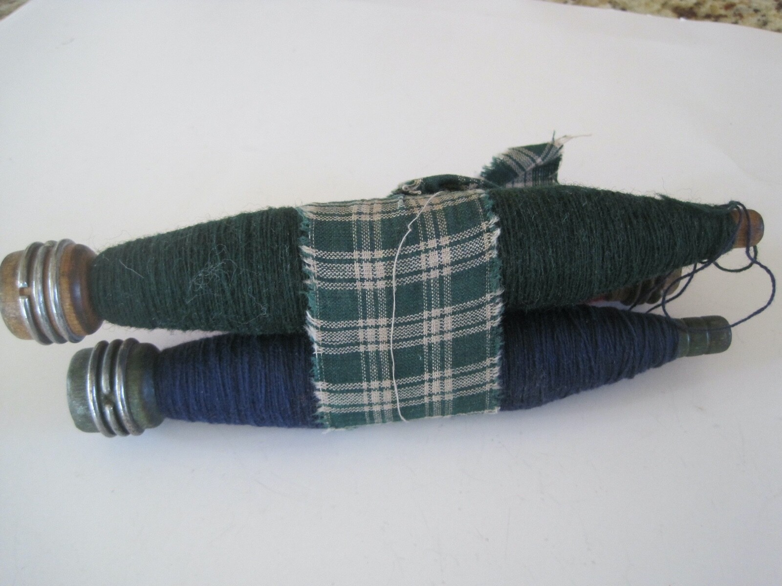 Spools W/ Thread Tied Together Red Blue Linen Set 3
