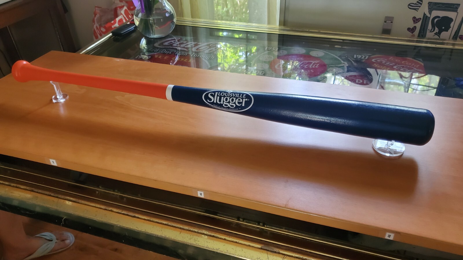 Acrylic Baseball Bat Table Top Shelf Stand Display Collectable Horiz. 1 set/pair