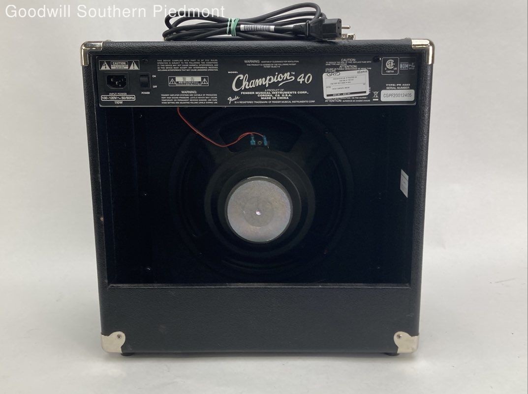 Fender Champion 40 Guitar Amplifier - Tested