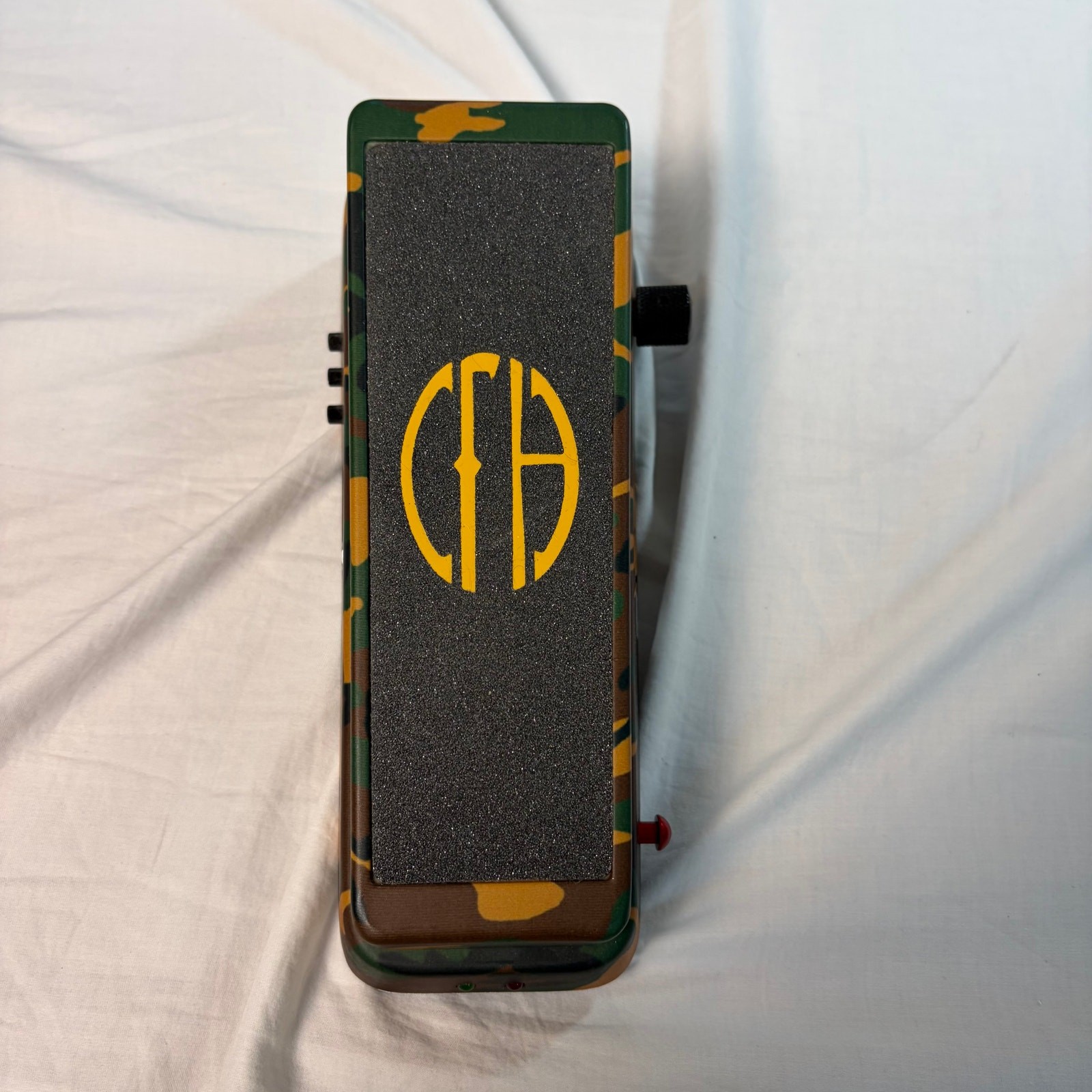 Jim Dunlop DB-01 Dimebag Signature model cry baby from hell guitar wah pedal