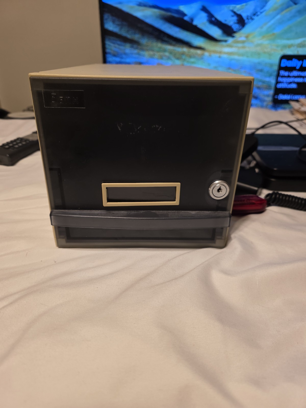 VINTAGE METAL BANX BOX FOR 3.5" DISKETTES OR C.D.S NO KEYS FREE SHIPPING!