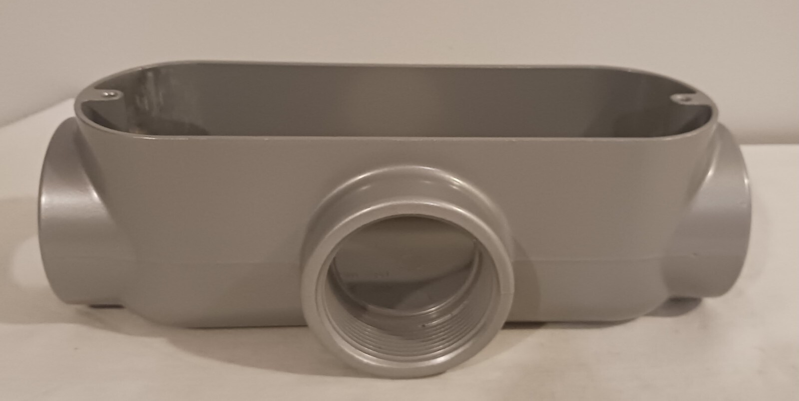 Eaton Crouse-Hinds T65 Conduit Outlet Body 2" New, no cover, Free Shipping