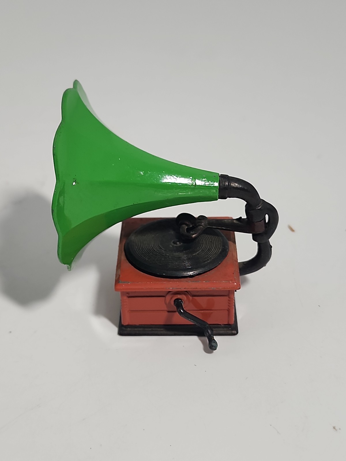 Vintage Mini Gramophone Pencil Sharpener 2.5” Green Horn Made in China
