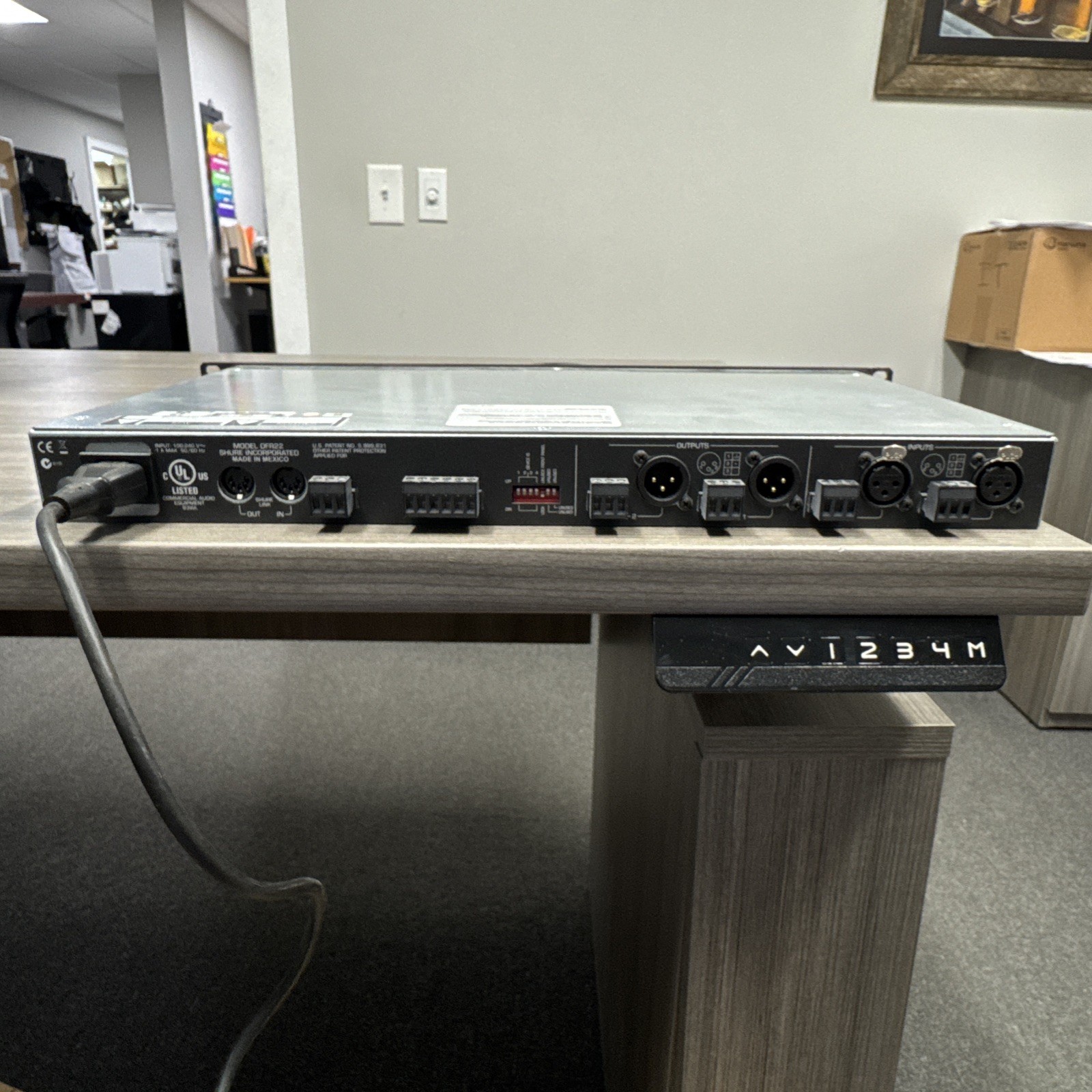 Shure DFR22 Feedback Suppression Processor - Black