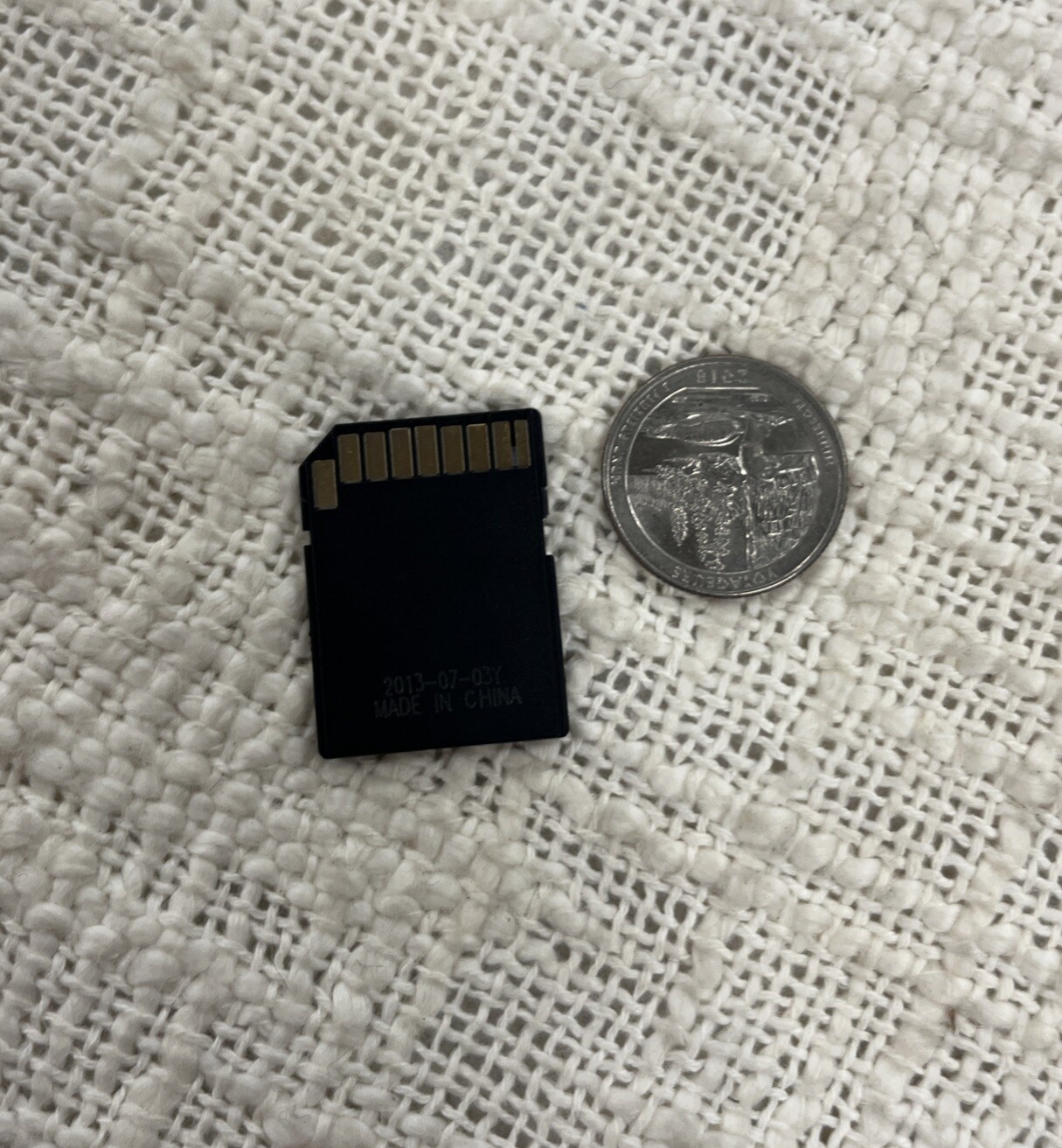 SanDisk Adapter MicroSD MicroSDHC 2013-07-03Y Made In China With Container
